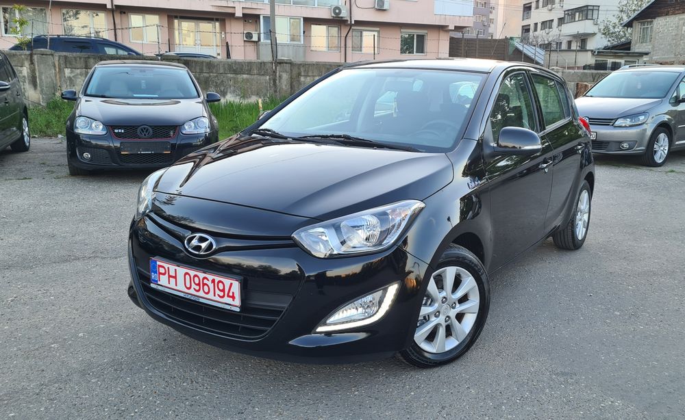 HYUNDAI i20 2014