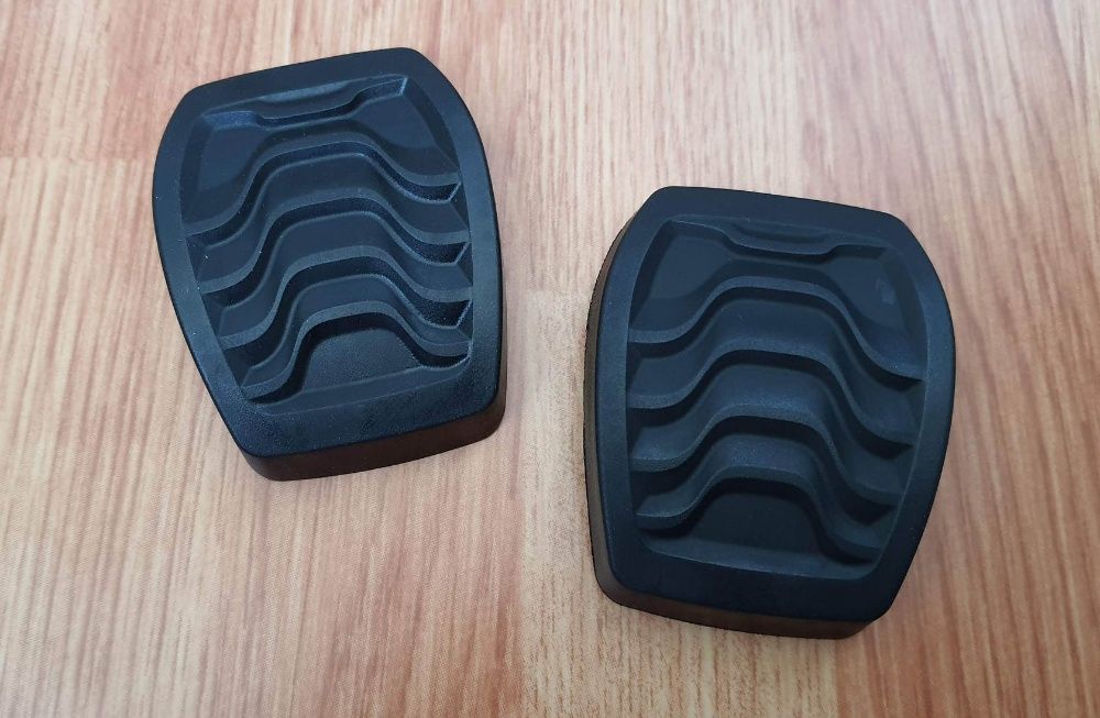 Set 2 bucati cauciuc pedala frana ambreiaj Ford Focus Transit Custom