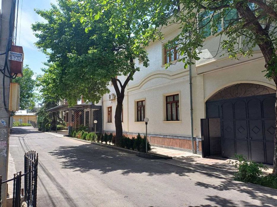 Продаю дом около метро Буюк ипак йули (рядом ул.Никитина)