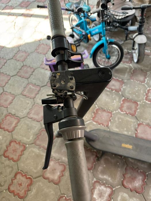 Электросамокат ninebot