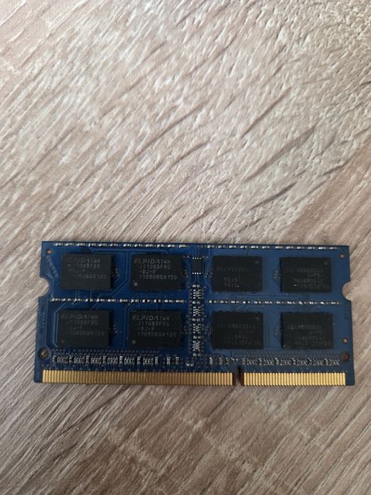 Elpida 2GN 2Rx8 PC3-10600S-9-10-F1