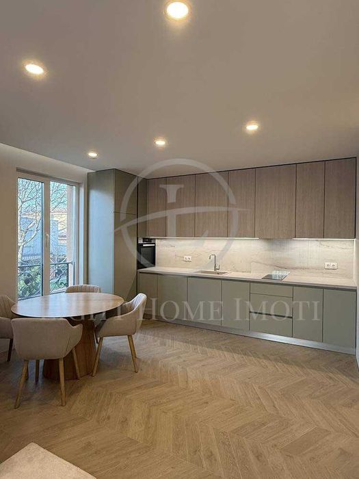 Реф. 3295 Двустаен Луксозно Обзаведен Апартамент / Христо Смирненски