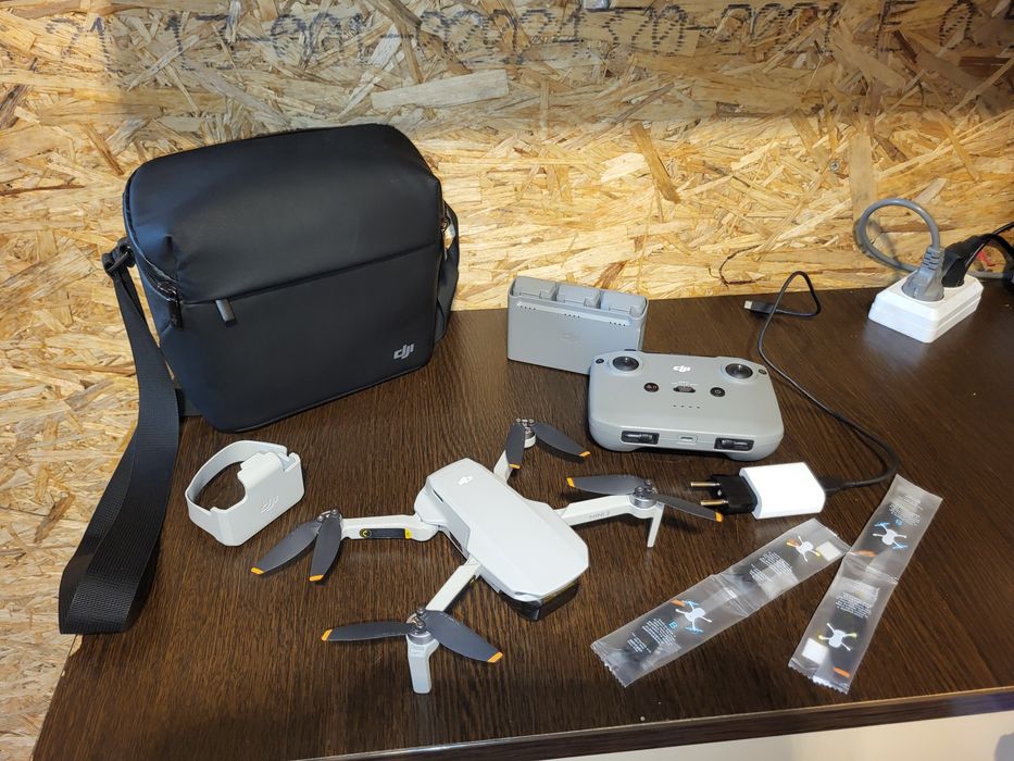 Дрон Dli mini2 fly more combo