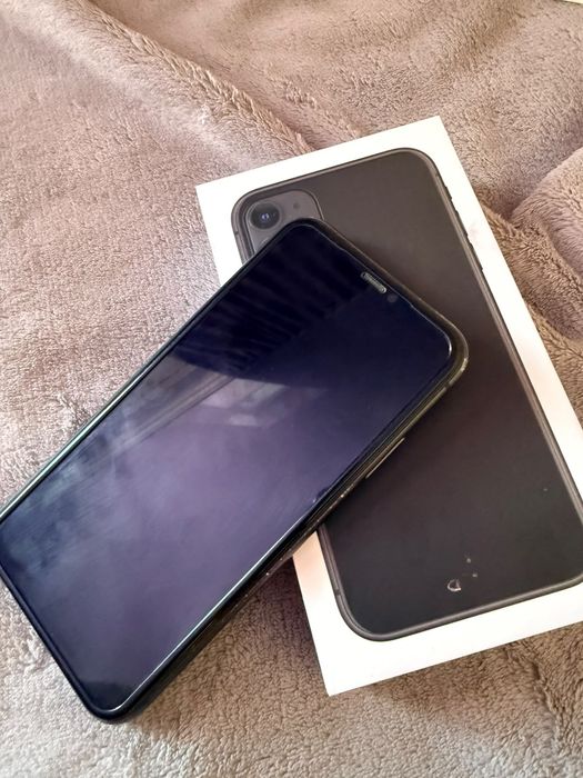 Продам IPhone 11