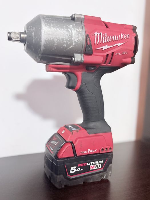 Cheie de impact Milwaukee M18 FUEL ONE-KEY + acumulator M18 REDLITHIUM 5.0 Ah