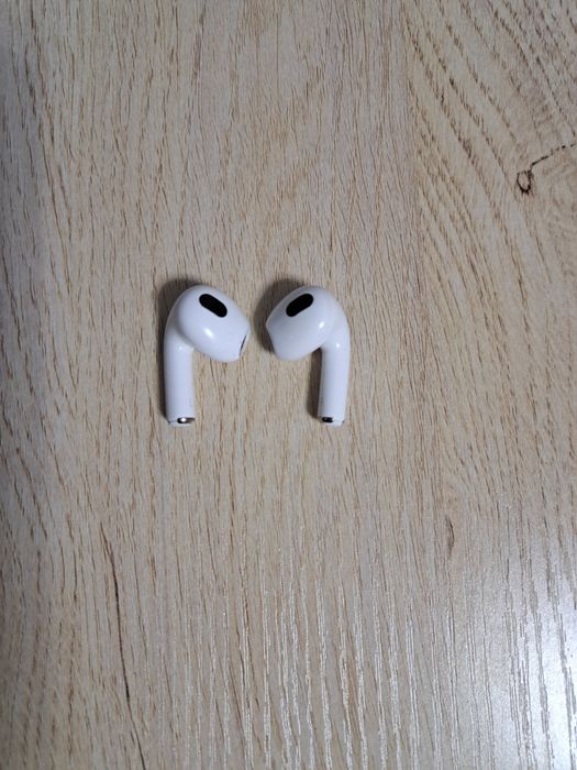 Продаётся наушники