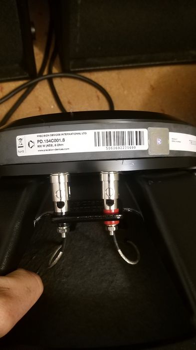 Vând basi Hk 900w bucata