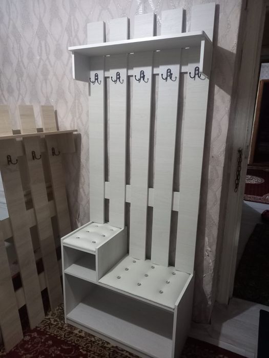 Продам Прихожка-вешалка.Новая.