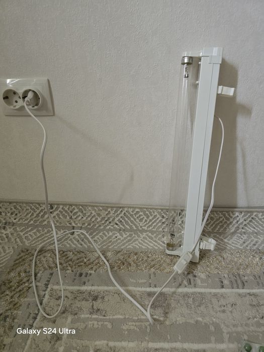 Кварцовая лампа для дома и помещение.