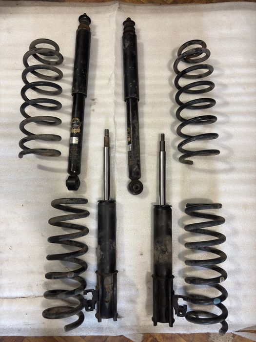 Комплект подвески Suzuki XL-7