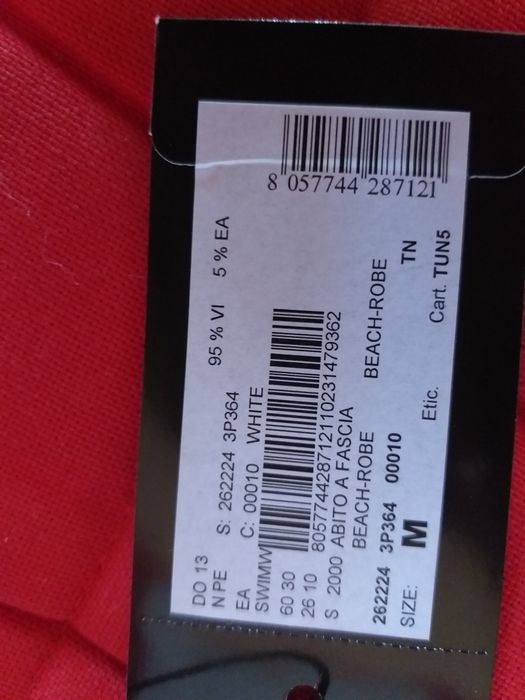 Rochita alba Armani + cadou