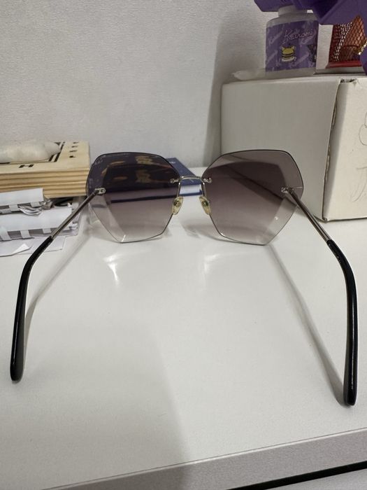 Продам солнцезащитные очки