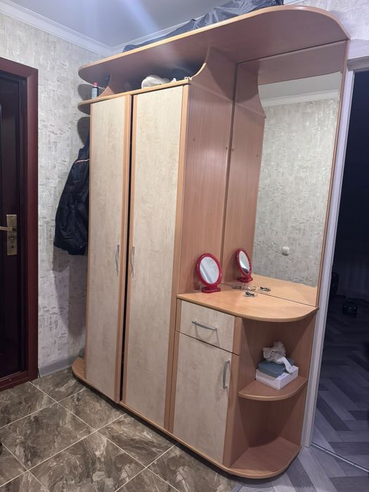Гарнитур прихожей.стенка