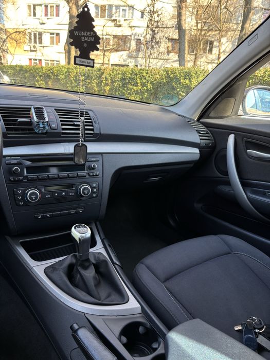 Vând BMW 118d (2009)