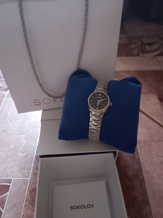 Продам часы женские