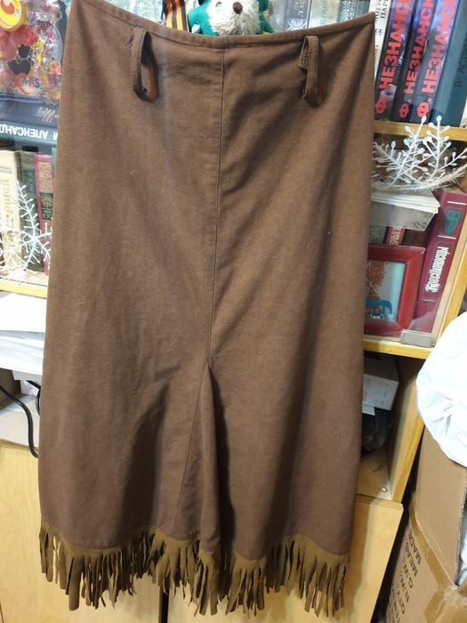 Юбка кожаная год змеи  цвет сезона.-и замша 42 Европа