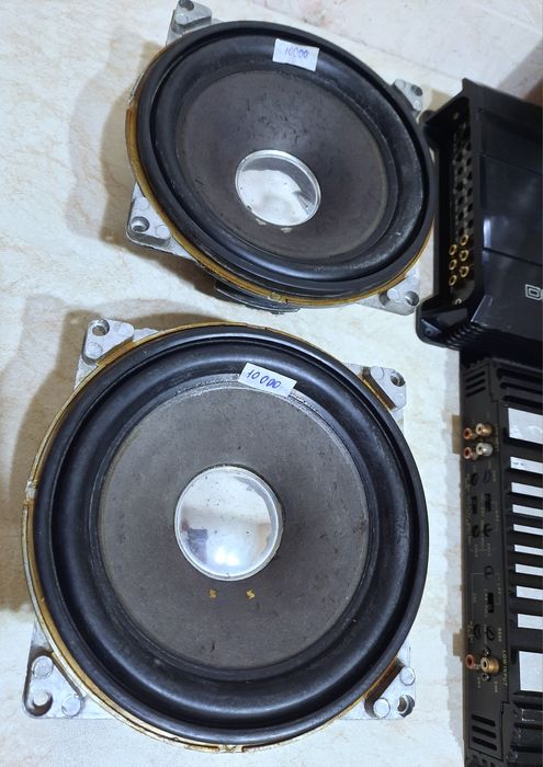 Усилитель звука авто