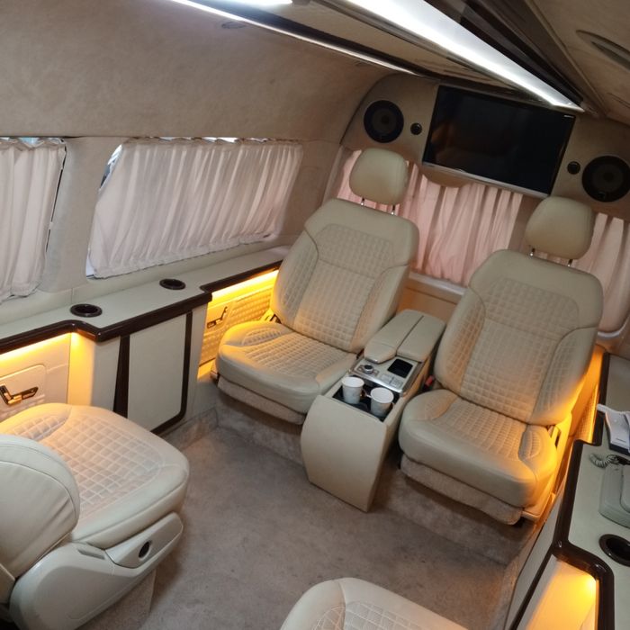 Toyota Hiace sotiladi