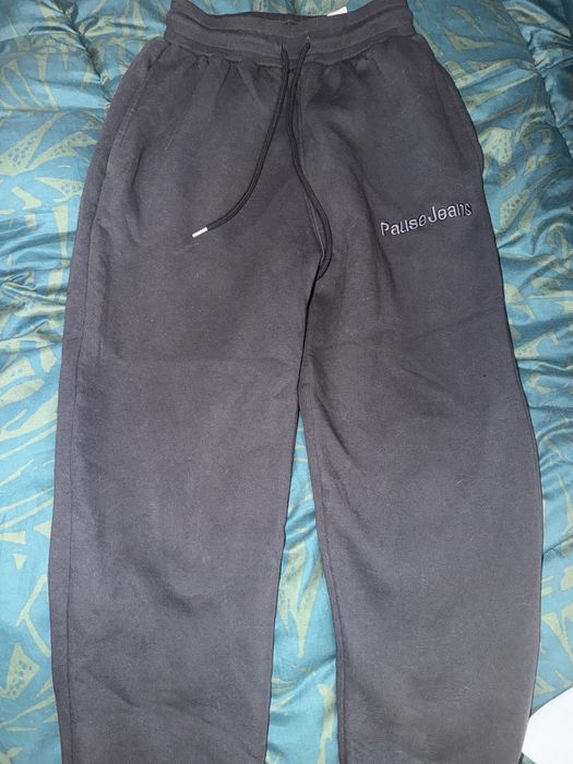 Панталон   Pause