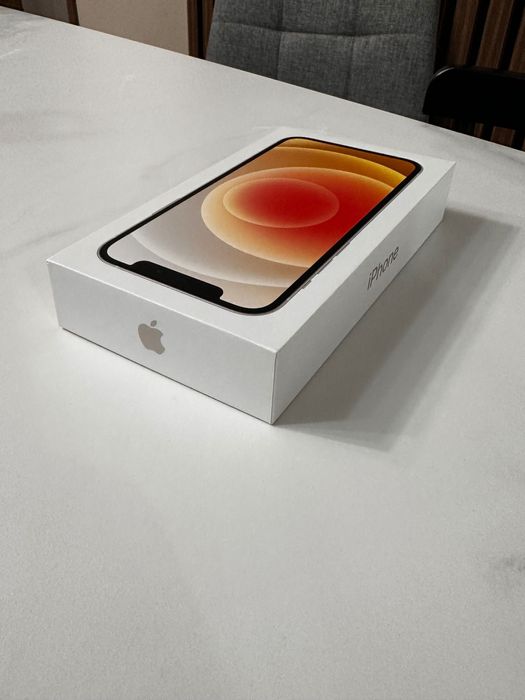 Apple iPhone 12 – 128GB – White – Отлично състояние