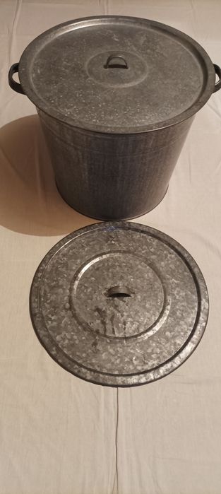 Оцинкованный бак.
