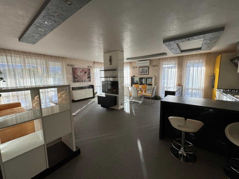 Дава се под наем Тристаен апартамент в София, Манастирски ливади - 180 кв.м за 1400 € - Снимка #2