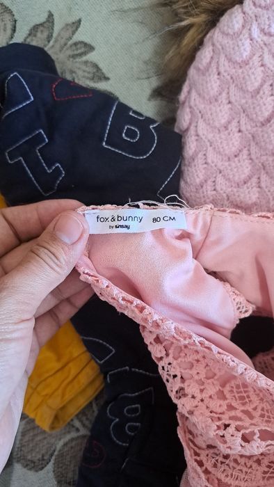 Продаю детское платье и шапку