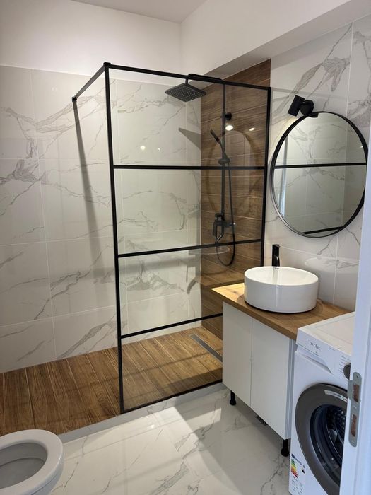 Închiriez garsoniera