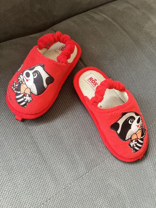 Детски нови пантофи 26/27