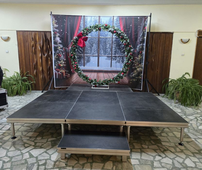 Коледна украса  арка-венец  под наем