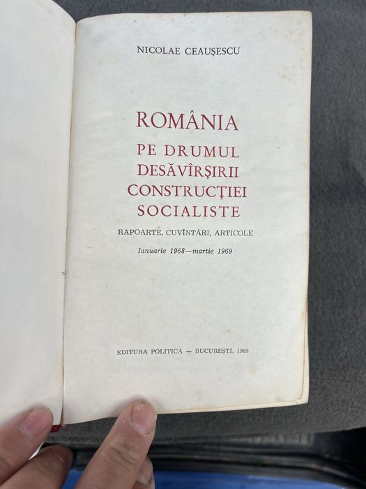 Carte Nicolae Ceausescu