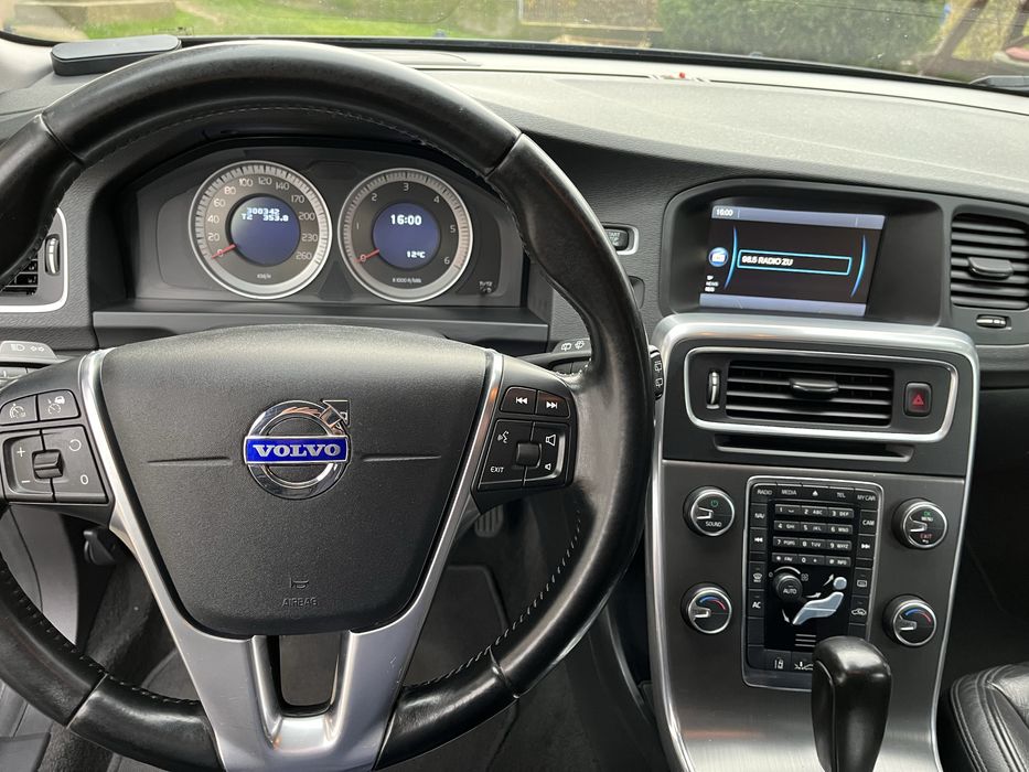 Volvo V60 Cross Country Summum