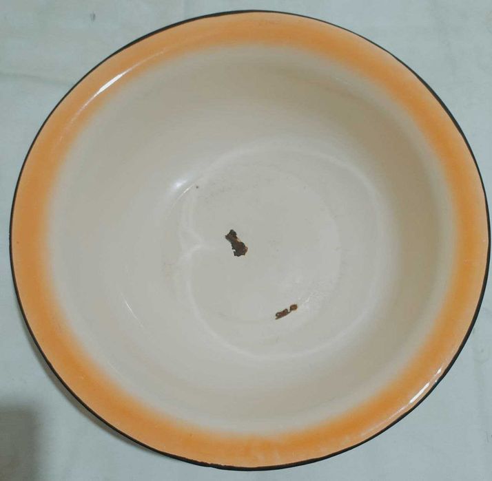 Тазы эмалированные