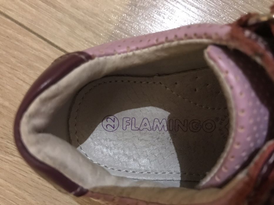 Продам кроссовки