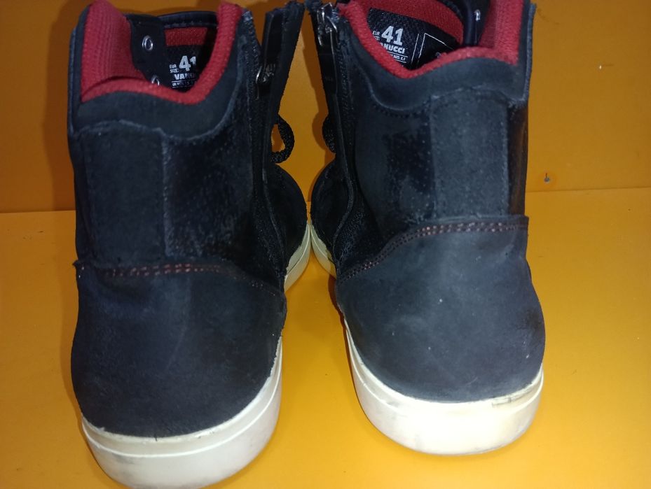 Vanucci кожени кецове N 41