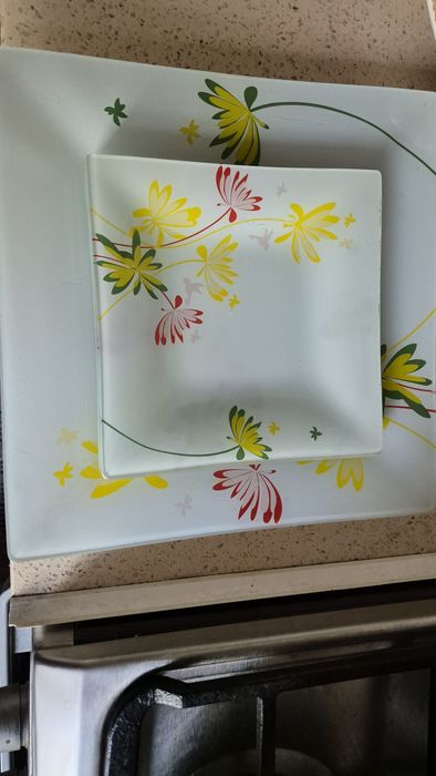 Продам тарелки для торта и десерта