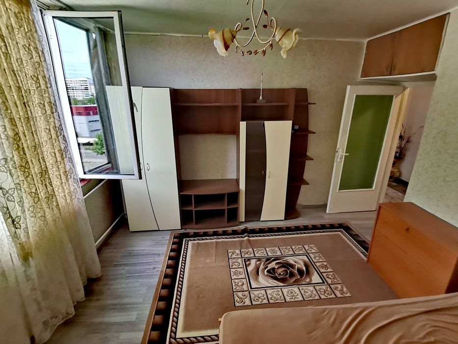 Дава се под наем Двустаен апартамент в Бургас, Славейков - 67 кв.м за 280.5 € - Снимка #2