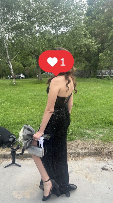 Продавам бална рокля