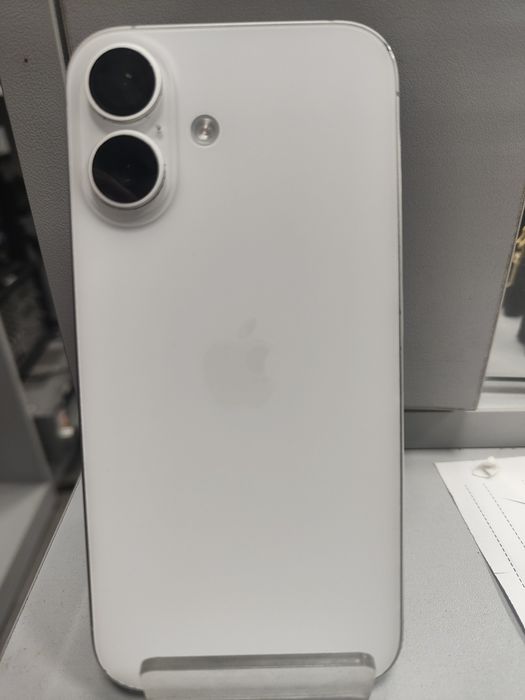 Iphone 16 512GB.