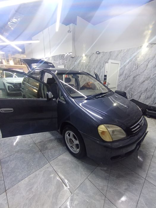 Продам Toyota Nadia