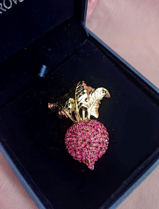 Подарок брошь от Swarovski на 14 февраля,8 марта, годовщину, именины