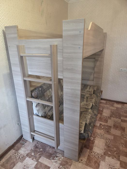 Двухэтажная детская кровать