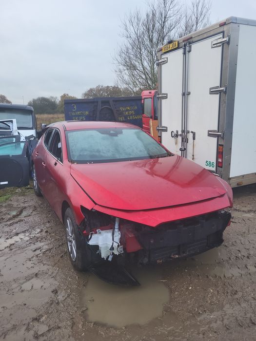 Mazda 3 an 2020 motor 2.0 benzina hybrid