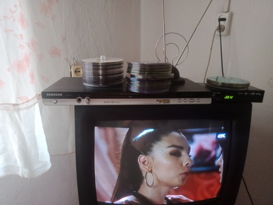 Продам видик DVD