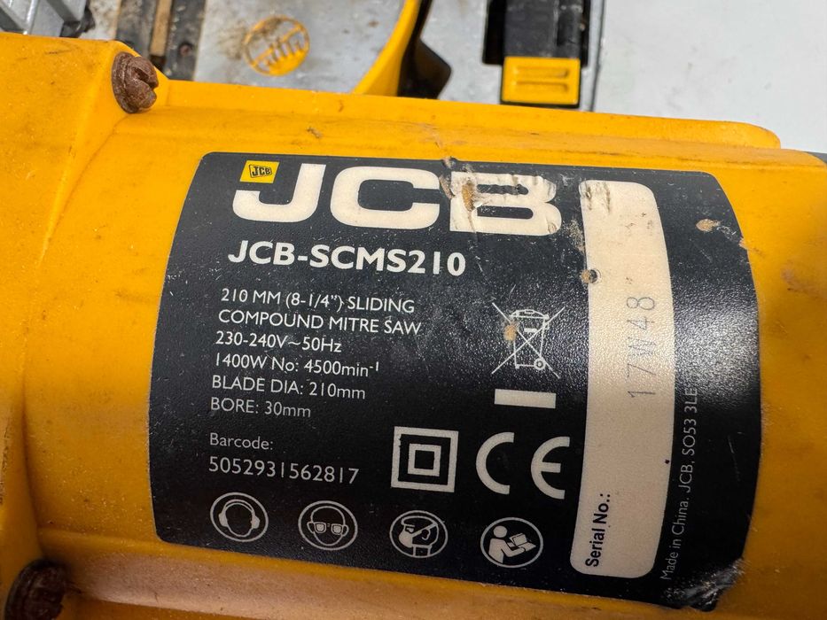 Циркуляр пендула - JCB 1500W / 210m