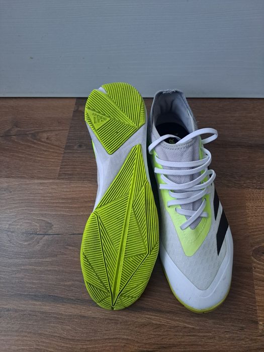 Обувки за зала Adidas Predator