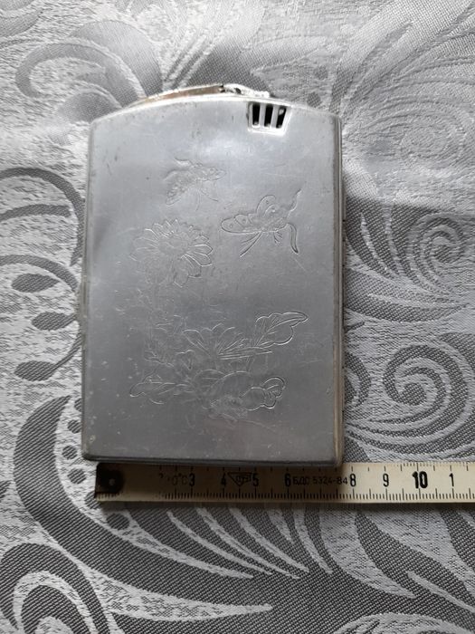 Антични дръжки за врата и табакера