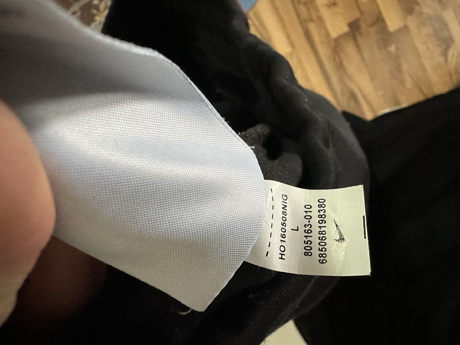 Vand Pantaloni Nike Tech