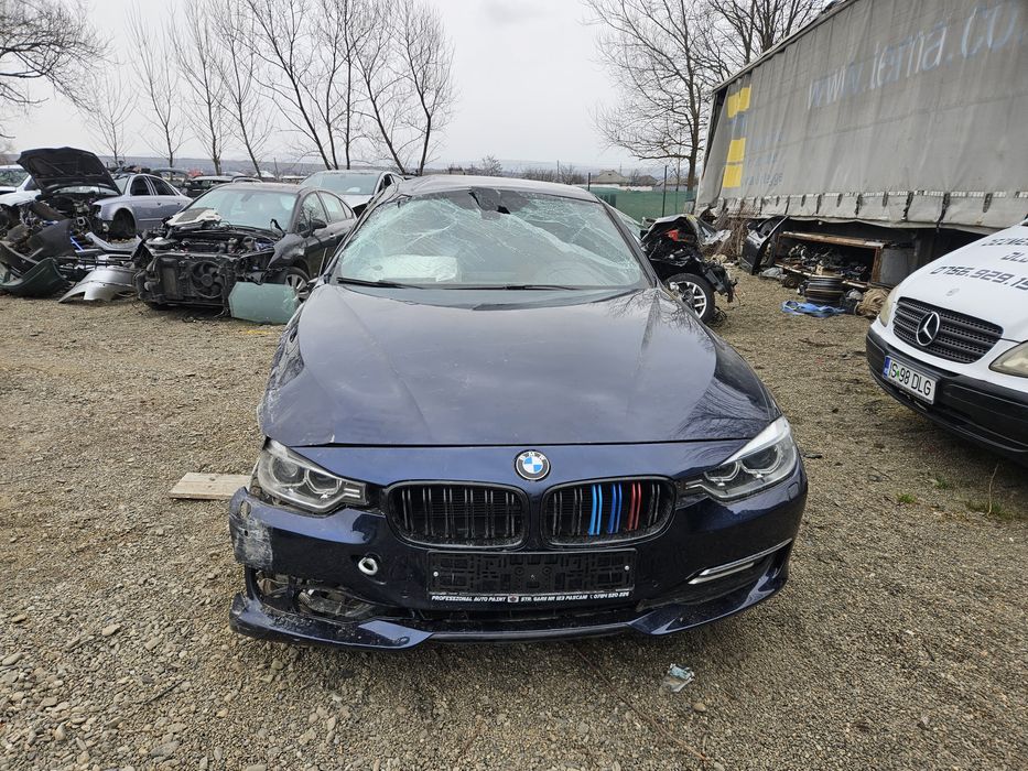 Piese BMW F30 184Cp N47D20C Far F30 Tripla F30