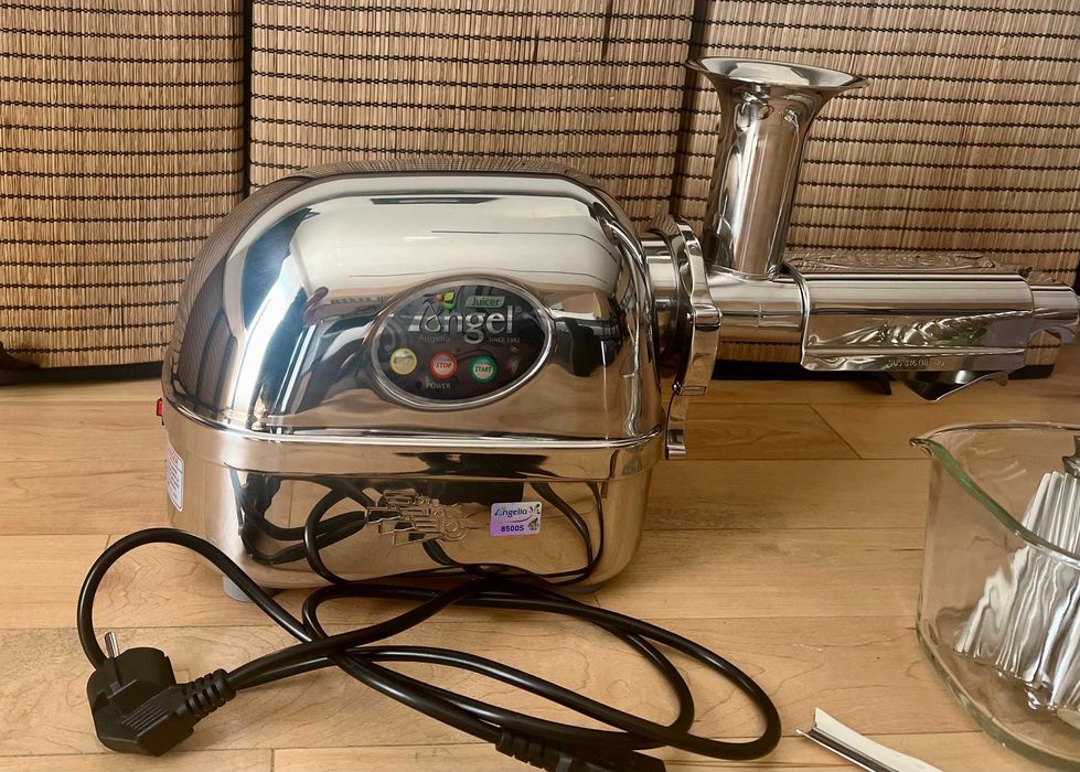 Angel Juicer AG-8500S – висок клас сокоизстисквачка (slow juicer) от неръждаема стомана